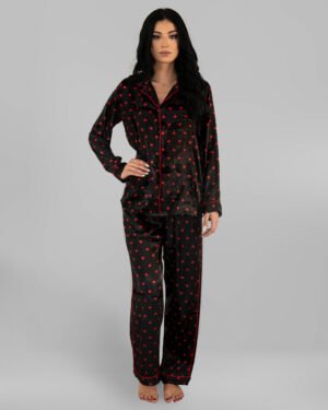 Комплект Дълга Сатенена Пижама - Черна с Червени Сърчица - "In Love"