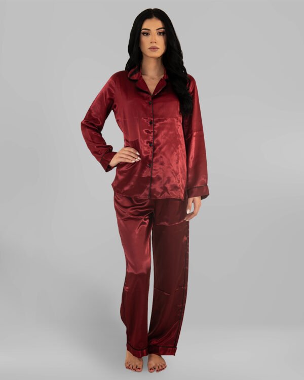 Комплект Дълга Сатенена Пижама – Бордо – „Passion“